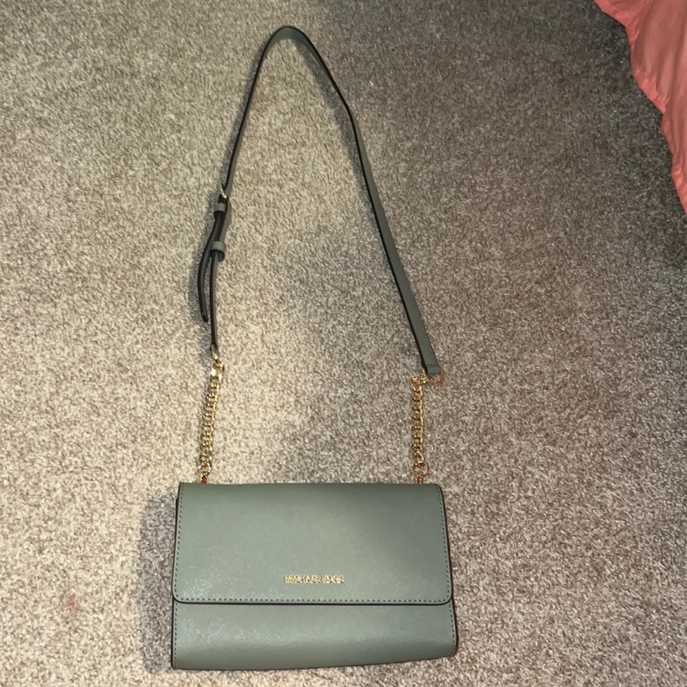 Beautiful olive green MK crossbody bag!
